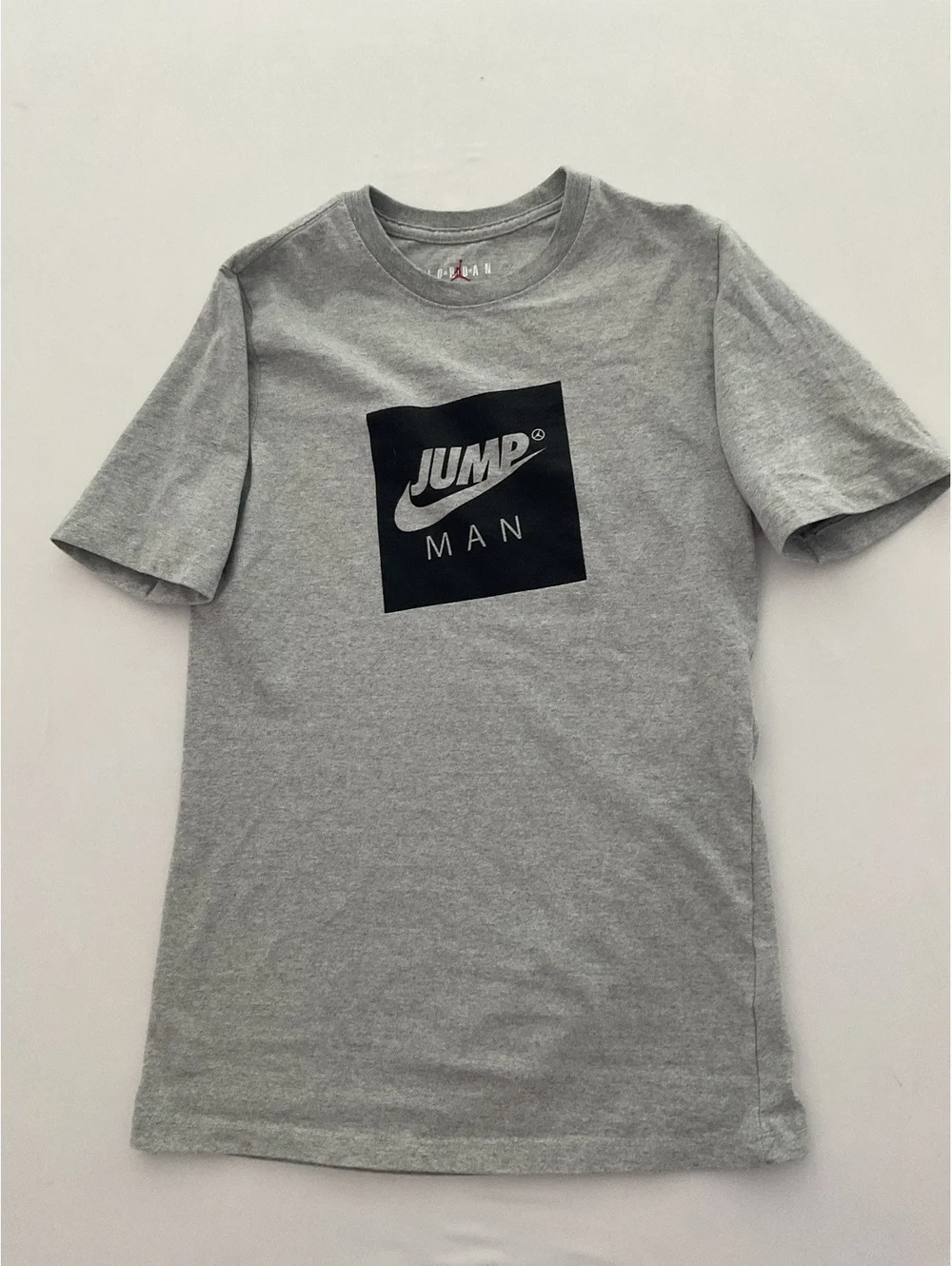 08/12 002 Jordan Jump Man Gray T-Shirt Medium